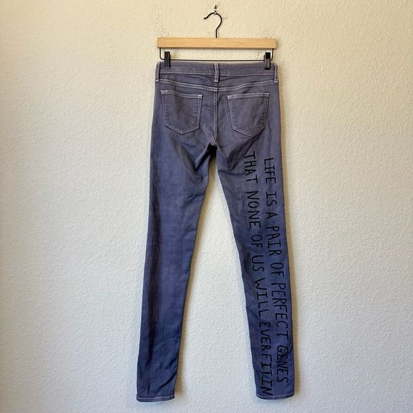 AMBER IBARRECHE x UNIQLO Printed Low-Rise Skinny Jeans in Grey - Picture 1 of 12